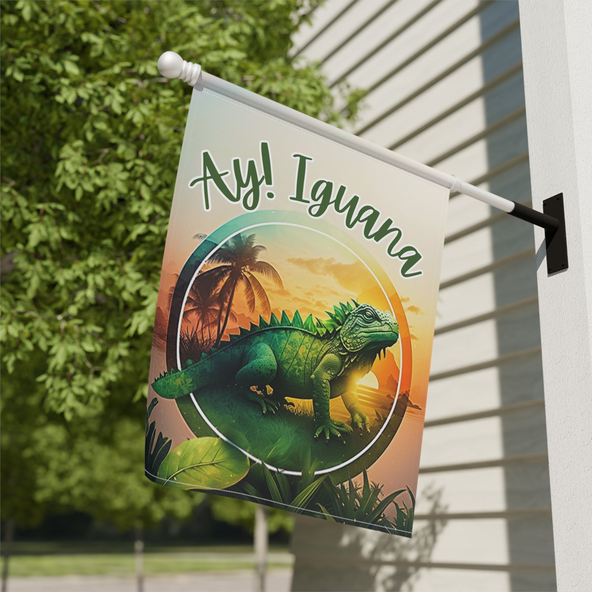 Ay! Iguana Garden Flag - close-up detail - Dragonfire Gardens